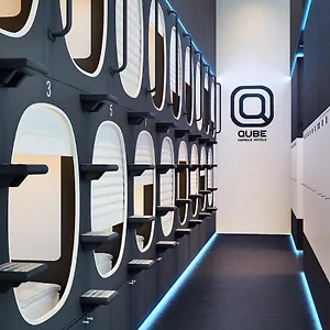 Qube Capsule Hostal